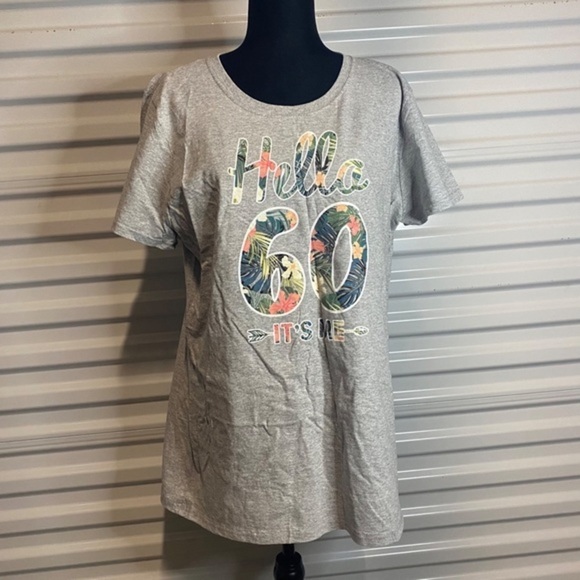 Hello 60 It Me Fruit Of The Loom Grey T-Shirt Women’s Size 2XL - Picture 6 of 8